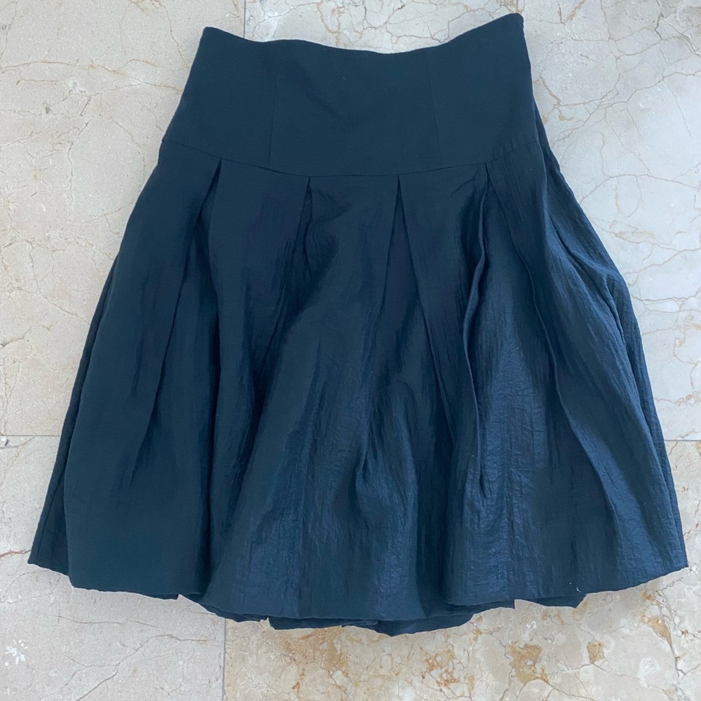 SOLD Club Monaco Black Skirt size 4